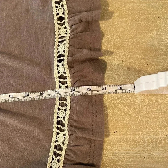 Umgee Womens Beige top with Ivory colored lace design on shoulders and sleeves. - Picture 10 of 11